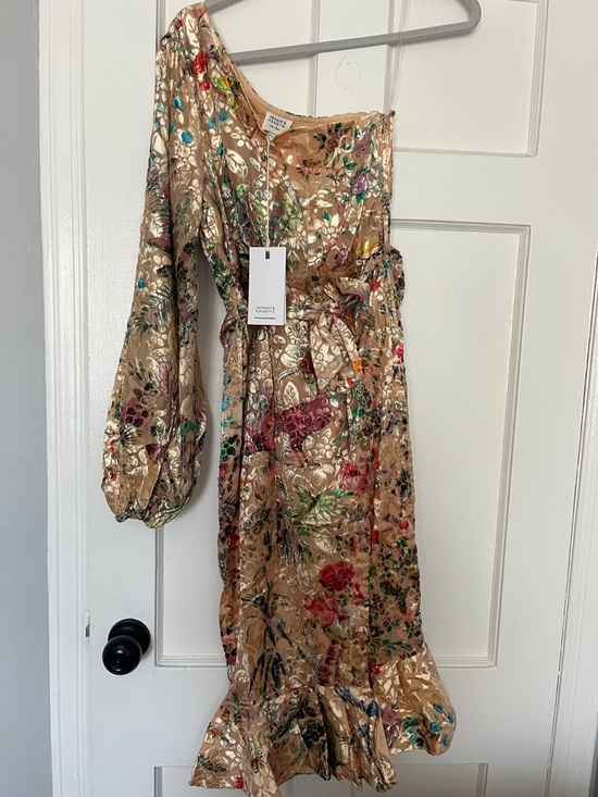 Hemant & Nandita Veena one shoulder velvet floral print midi dress NWT SZ S - Picture 3 of 9